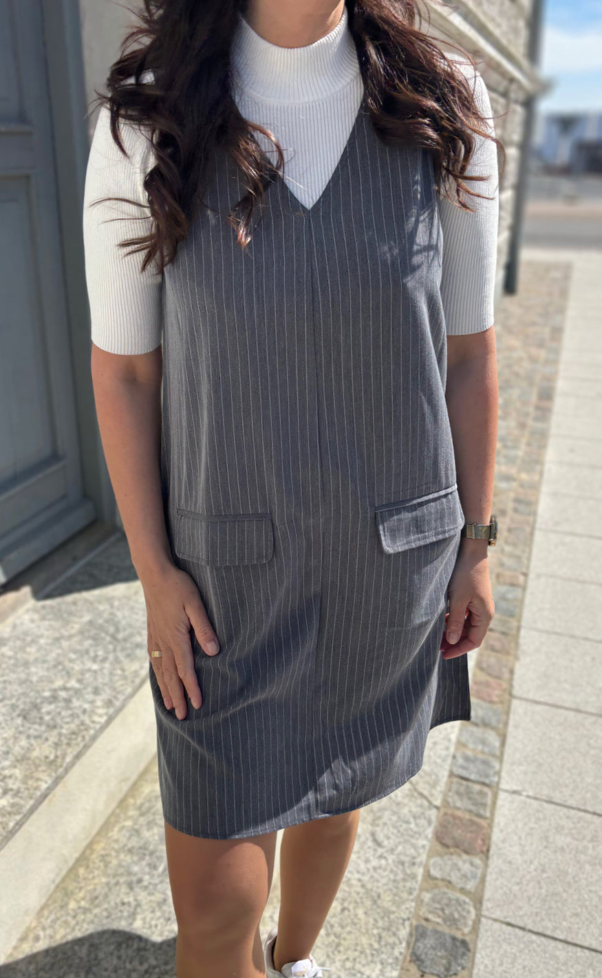 Say Ina Copenhagen Kjole - Jessi Spencer - Grey Pinstripe