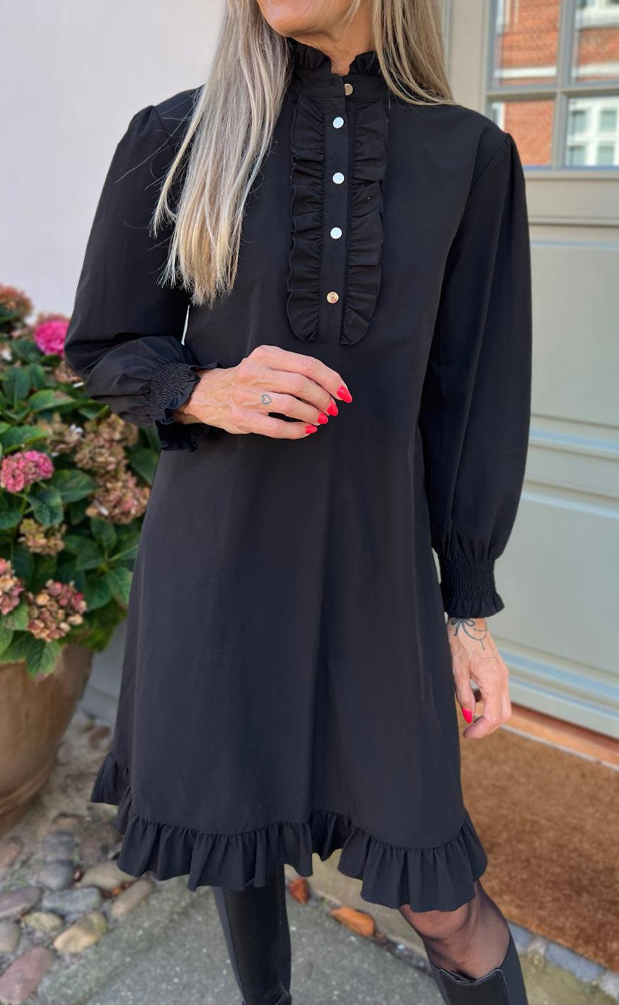 Say Ina Copenhagen Kjole - Pia - Black W. Gold Buttons