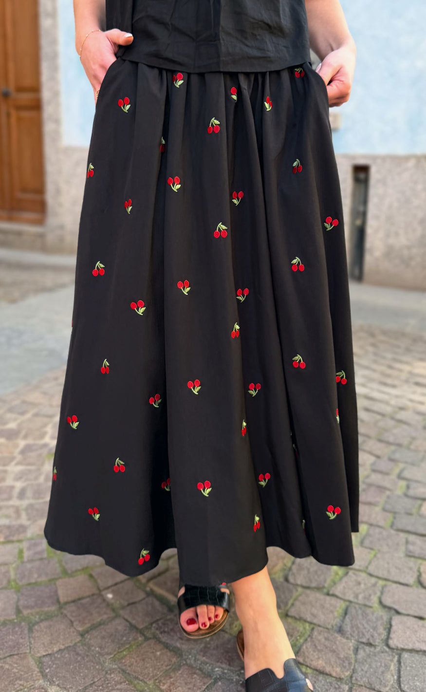 Say Ina Copenhagen Nederdel - Lucia - Black W. Cherries