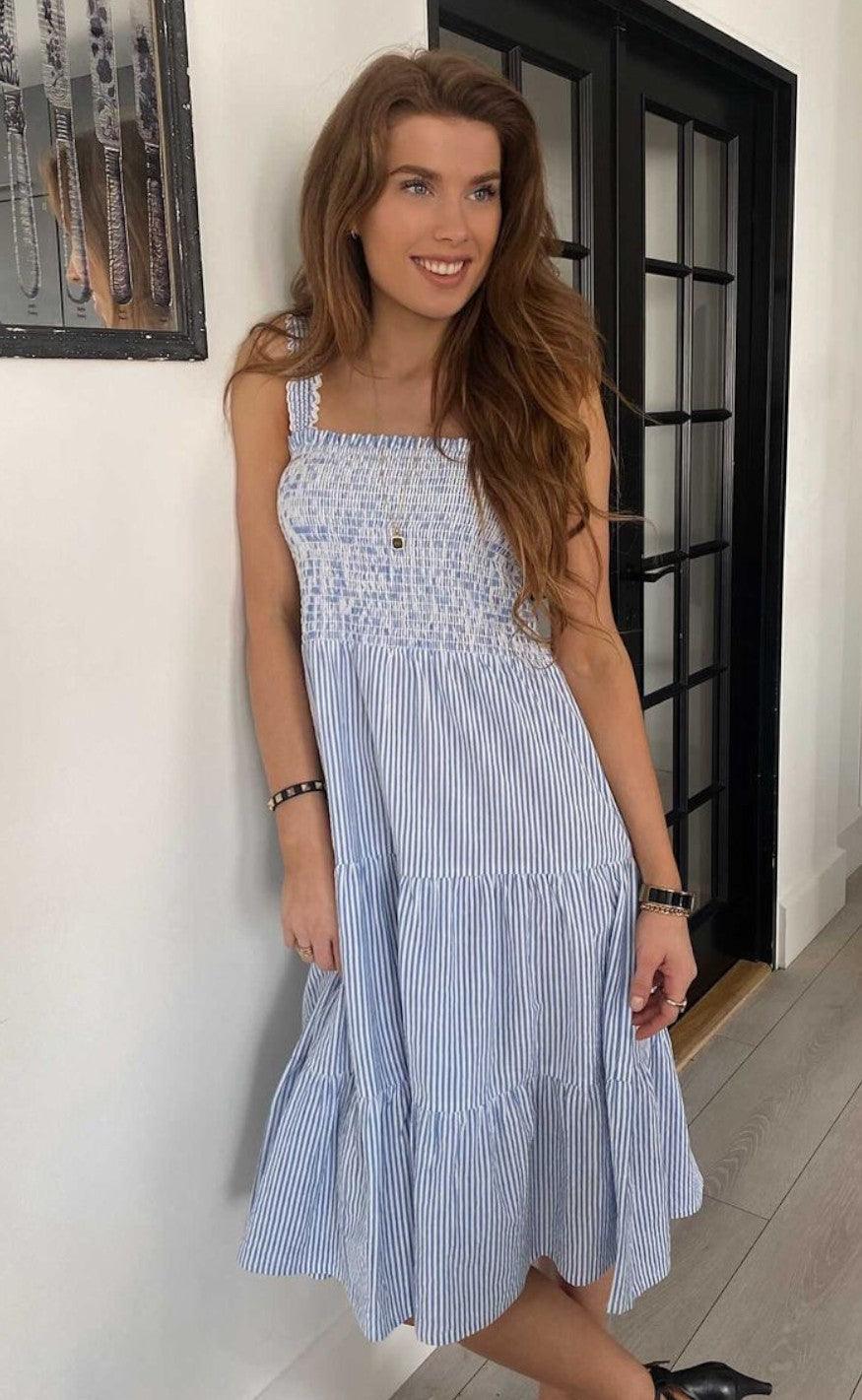Continue Kjole - Beth Stripe  - Blue / White
