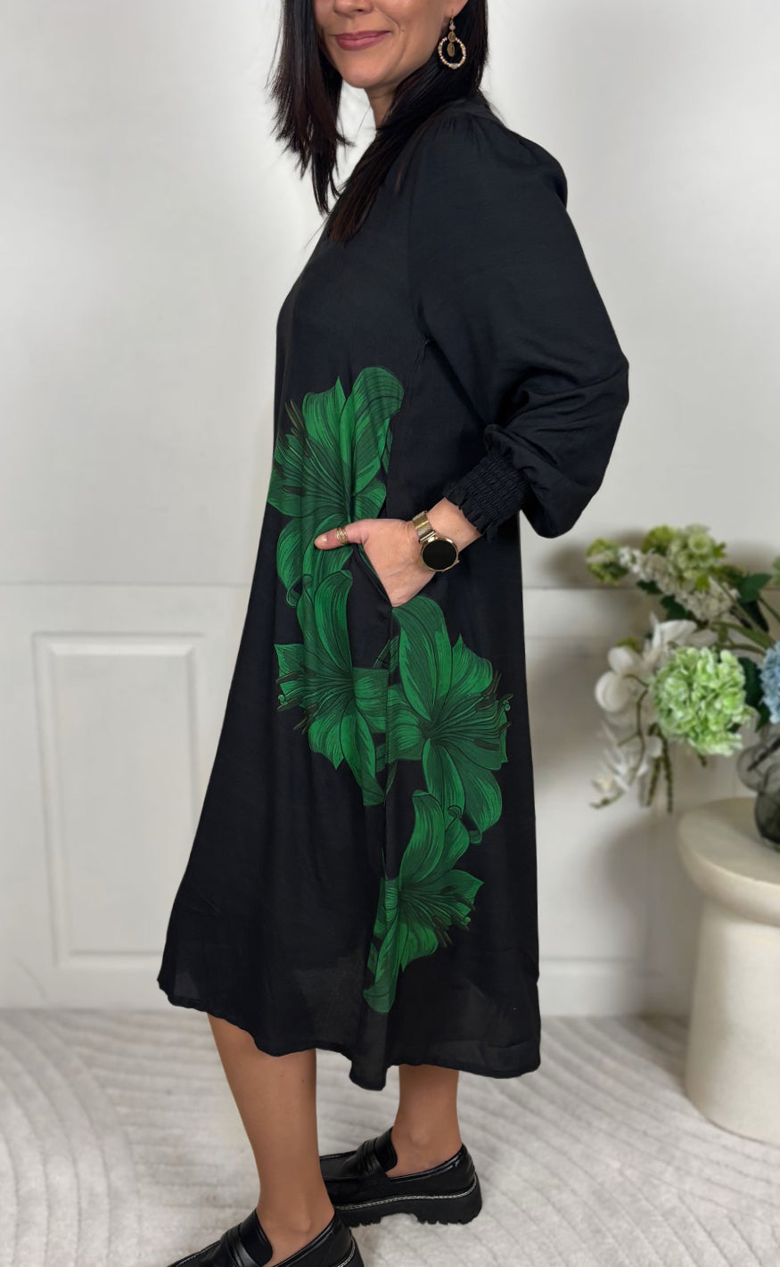 Say Ina Copenhagen Kjole - Elva Long - Black W. Green Flowers
